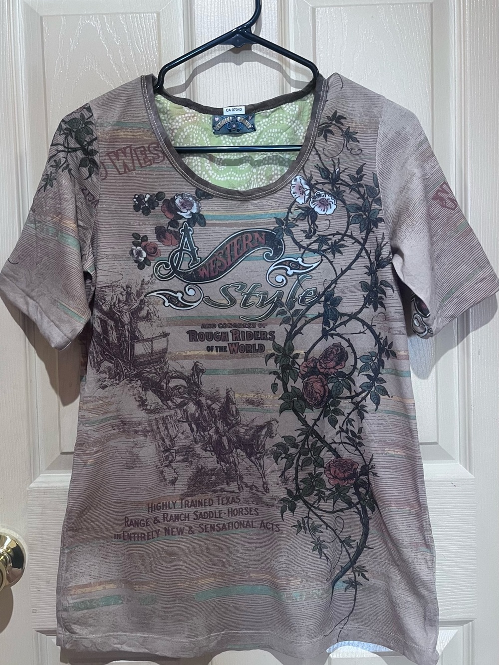 Western Style Floral T-Shirt, Size M / L